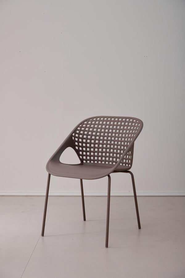 Silla Senit con Brazos, Color Taupe, Con espaldar y diseño Moderno